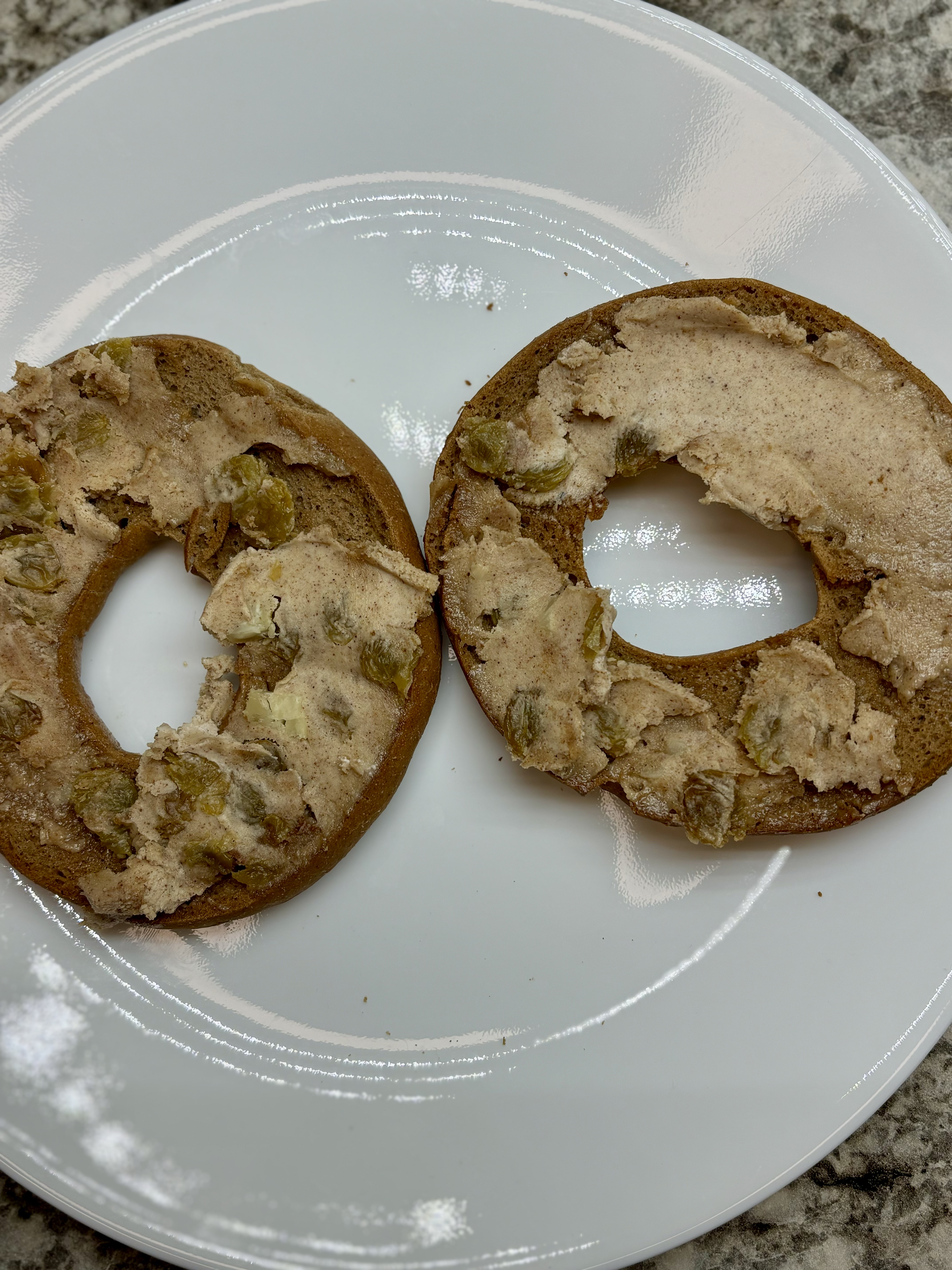 Vegan Cinnamon Raisin Cream Cheese Recipe