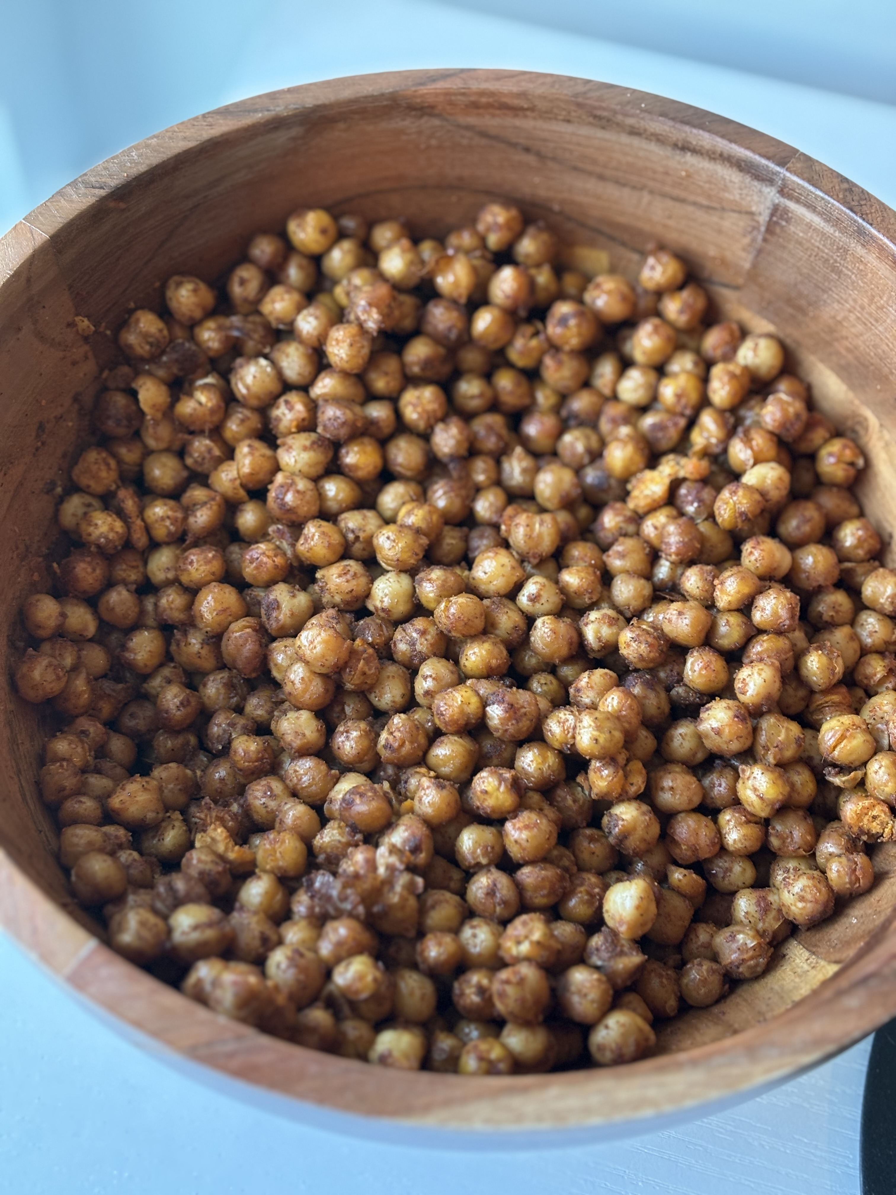 Crunchy Roasted Chickpeas: Perfect Snack Ideas